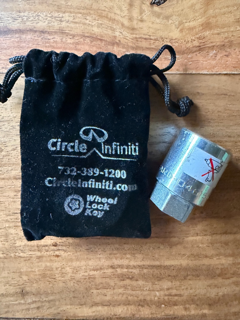 Infiniti OEM Wheel Lock Key